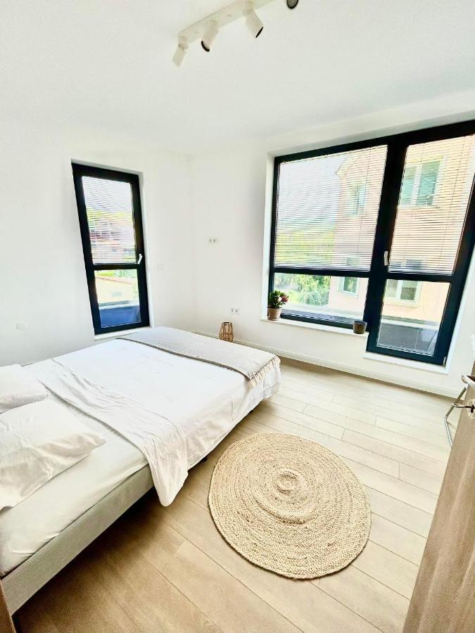 וארנה Smart Apartment Mir מראה חיצוני תמונה