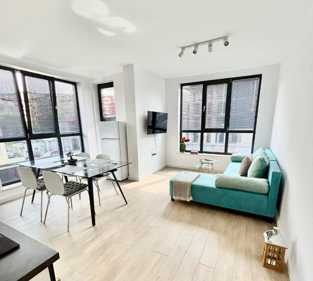 וארנה Smart Apartment Mir מראה חיצוני תמונה
