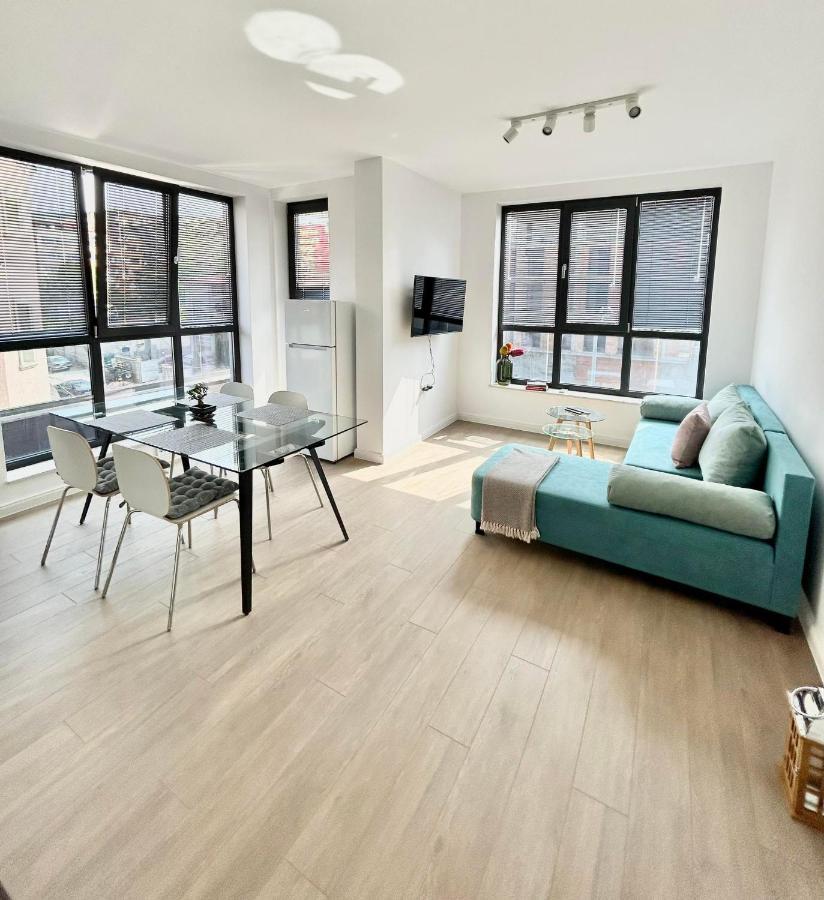 וארנה Smart Apartment Mir מראה חיצוני תמונה